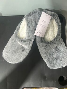 Auden Gray Faux-Fur Slip-On Slipper Socks